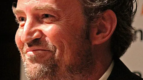 MATTHEW PERRY GRILLE SUR UNE APPLICATION DE RENCONTRE 